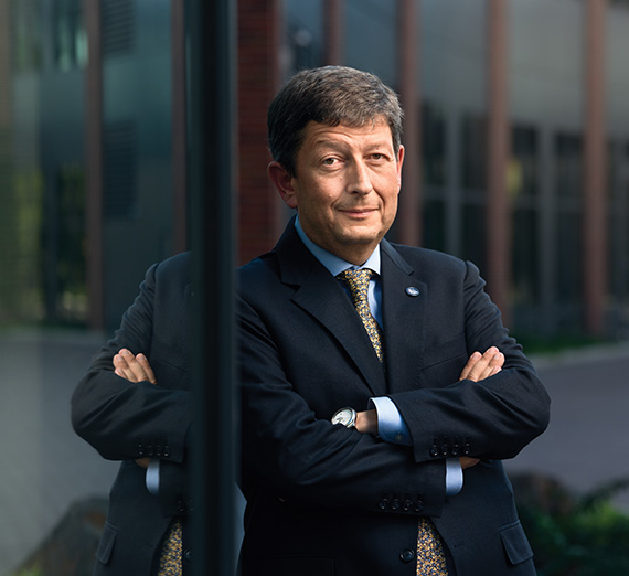 gonzaga college hall with sun